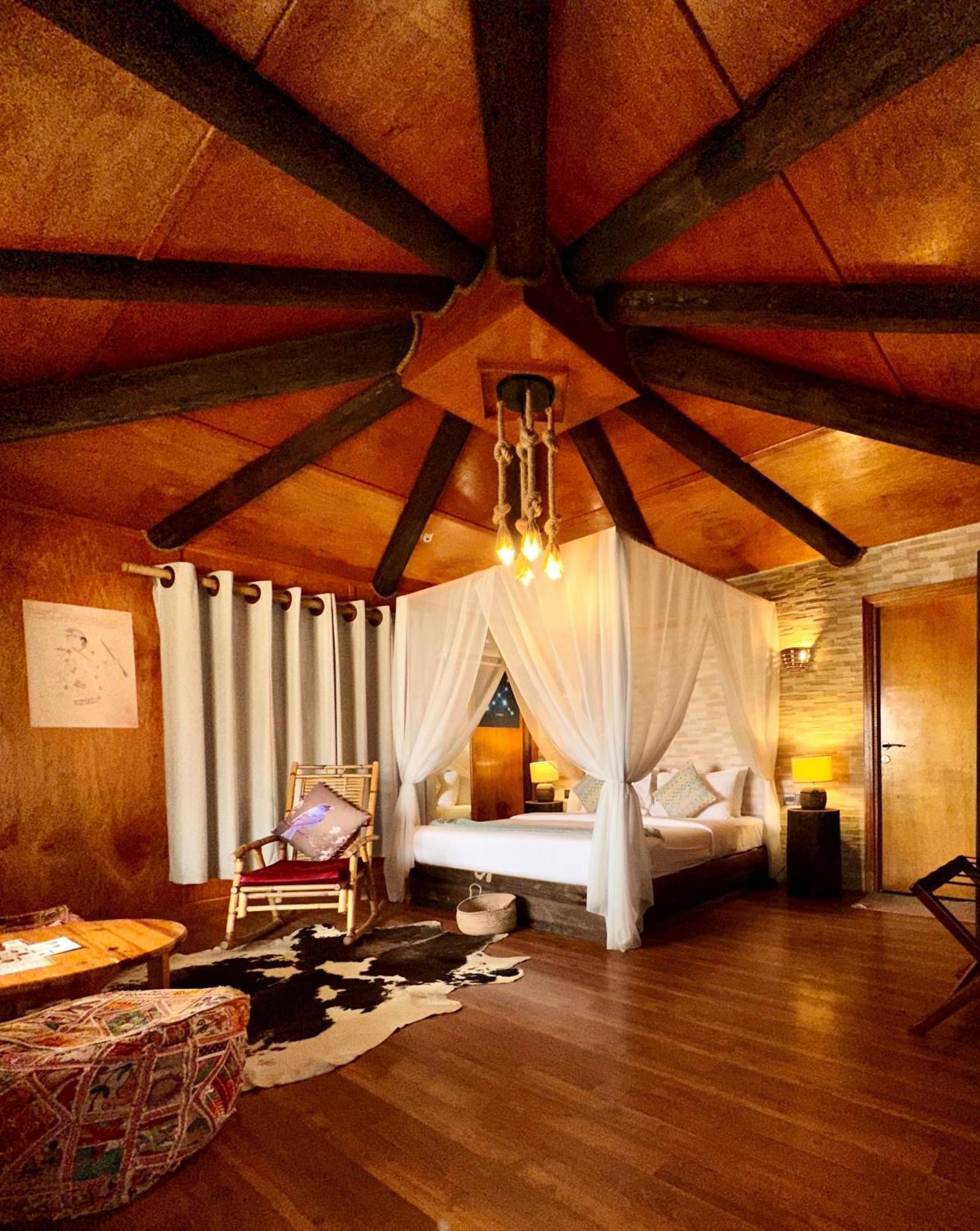 Souly Ecolodge Салалах Екстериор снимка