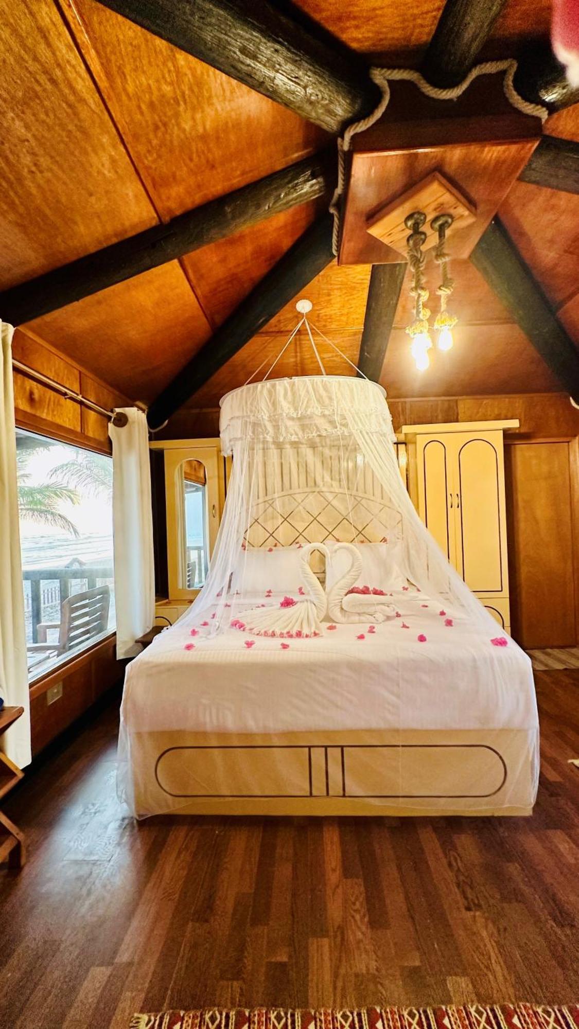 Souly Ecolodge Салалах Екстериор снимка