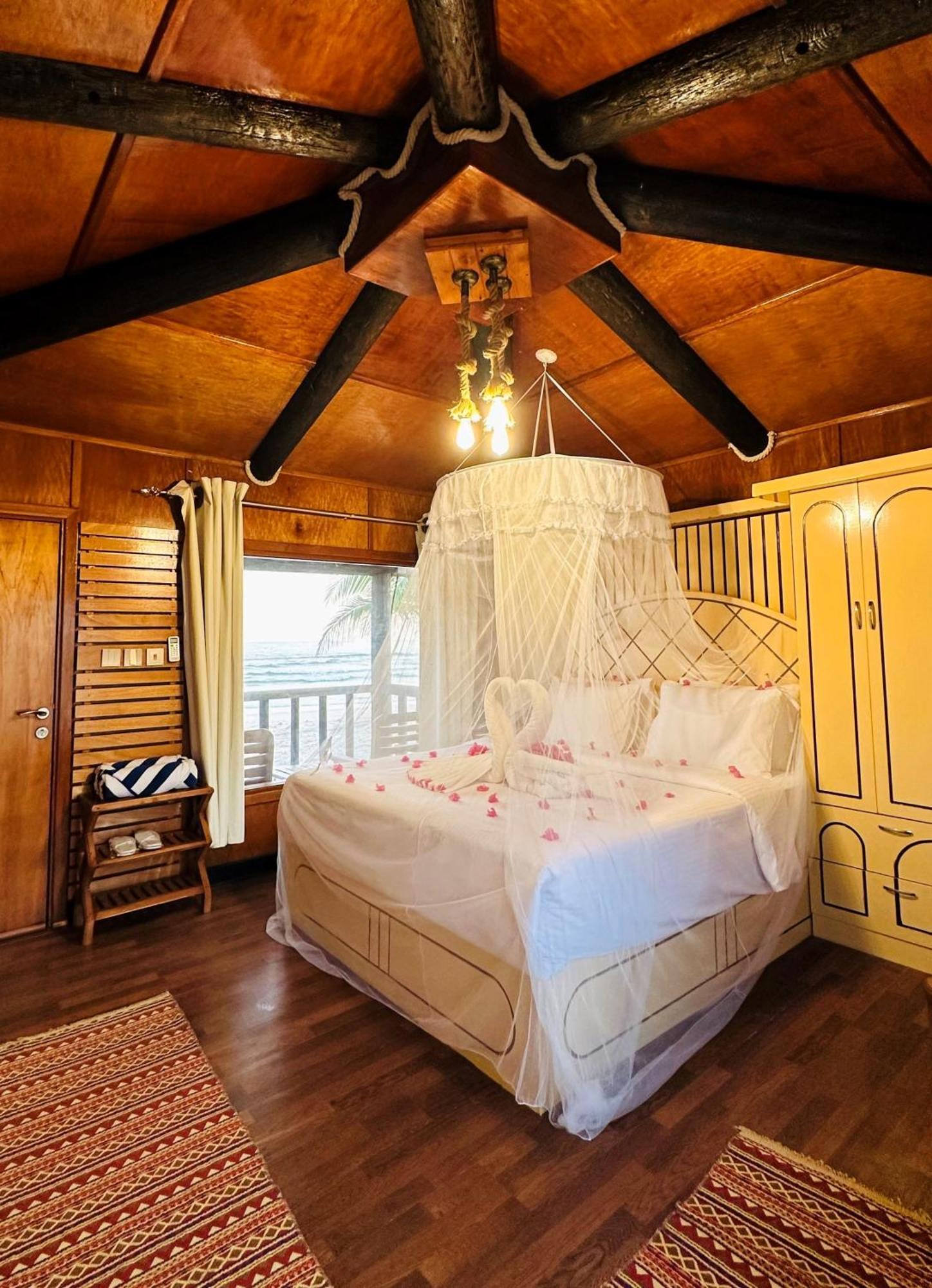 Souly Ecolodge Салалах Екстериор снимка